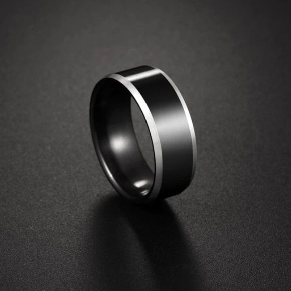 MINIMALIST RING - Picture 2 of 3